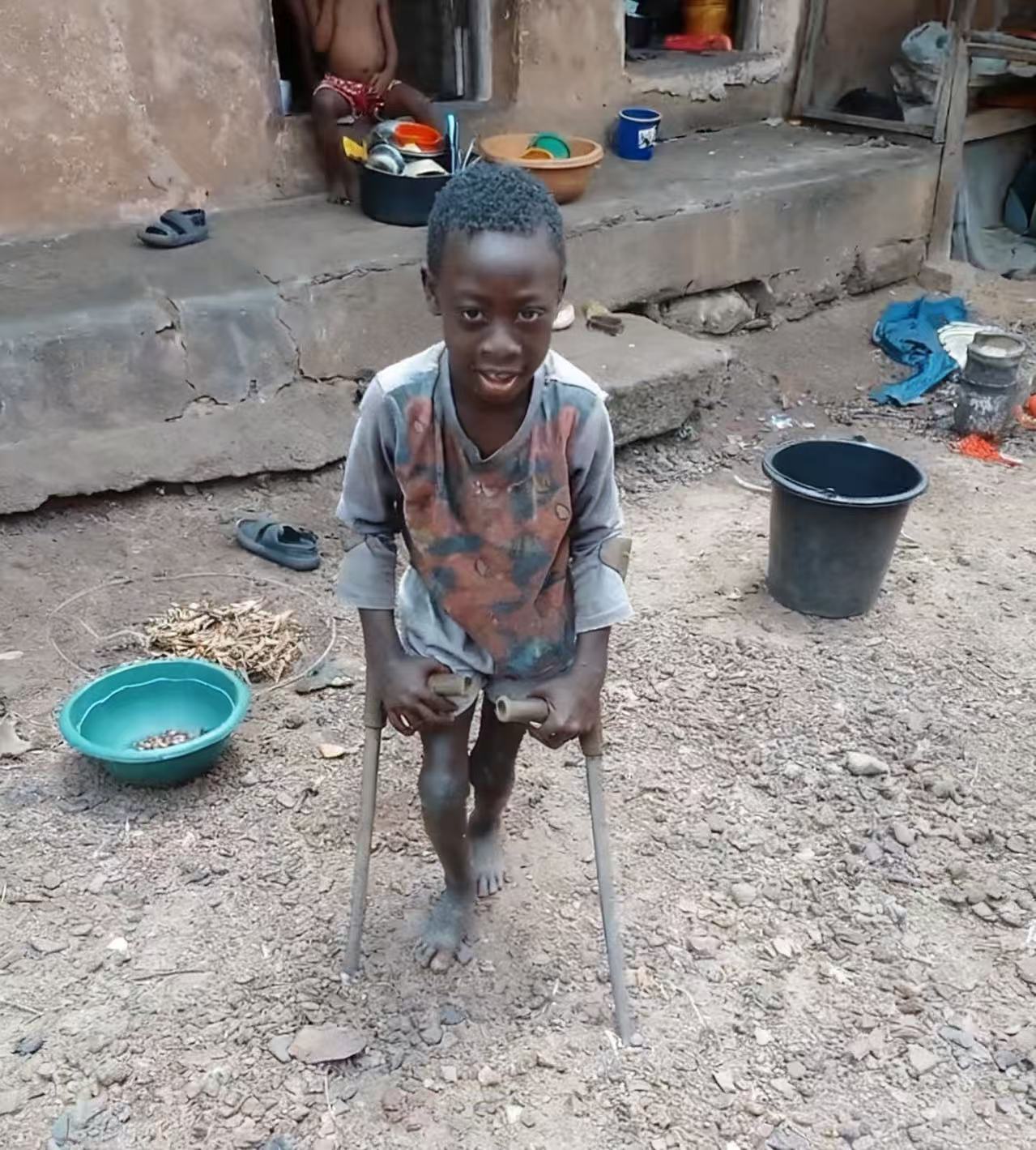 Help a Child Stand and Smile Again！